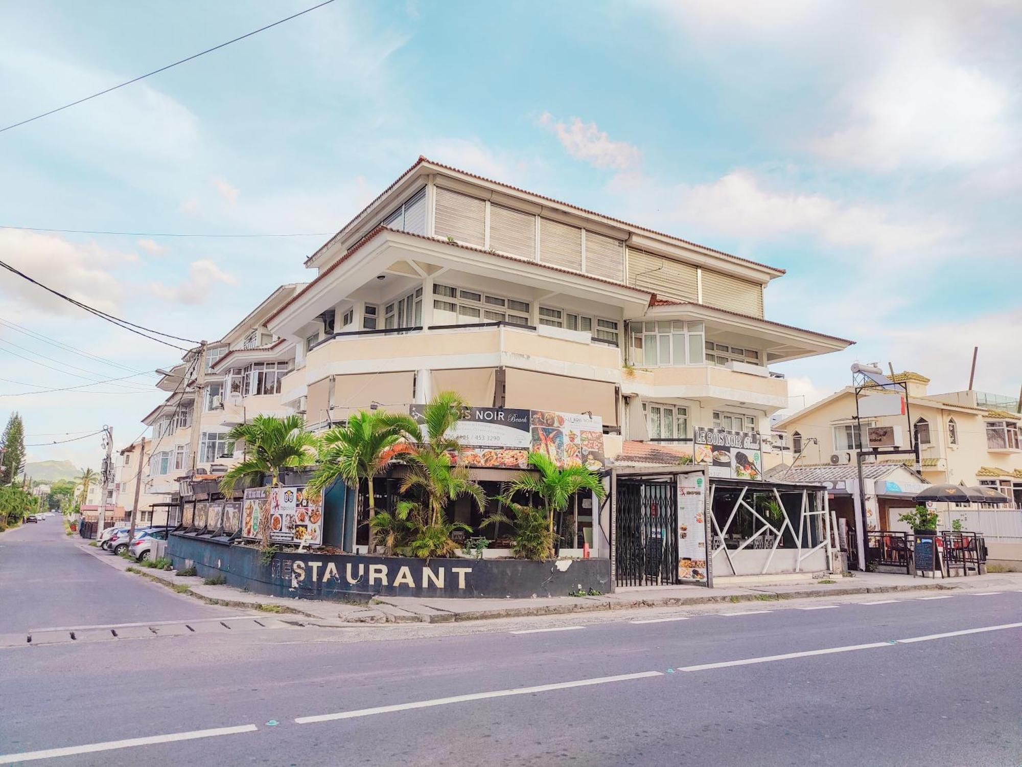 Fibonacci Beachfront Apartment Flic-en-Flacq المظهر الخارجي الصورة